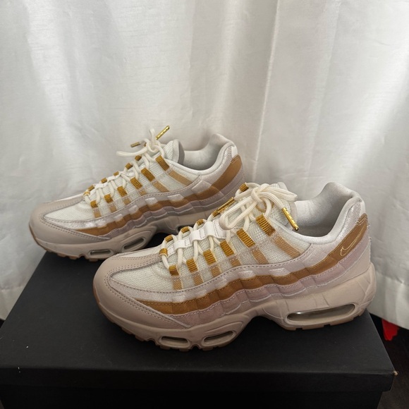 Nike Air Max 95 - Picture 4 of 6